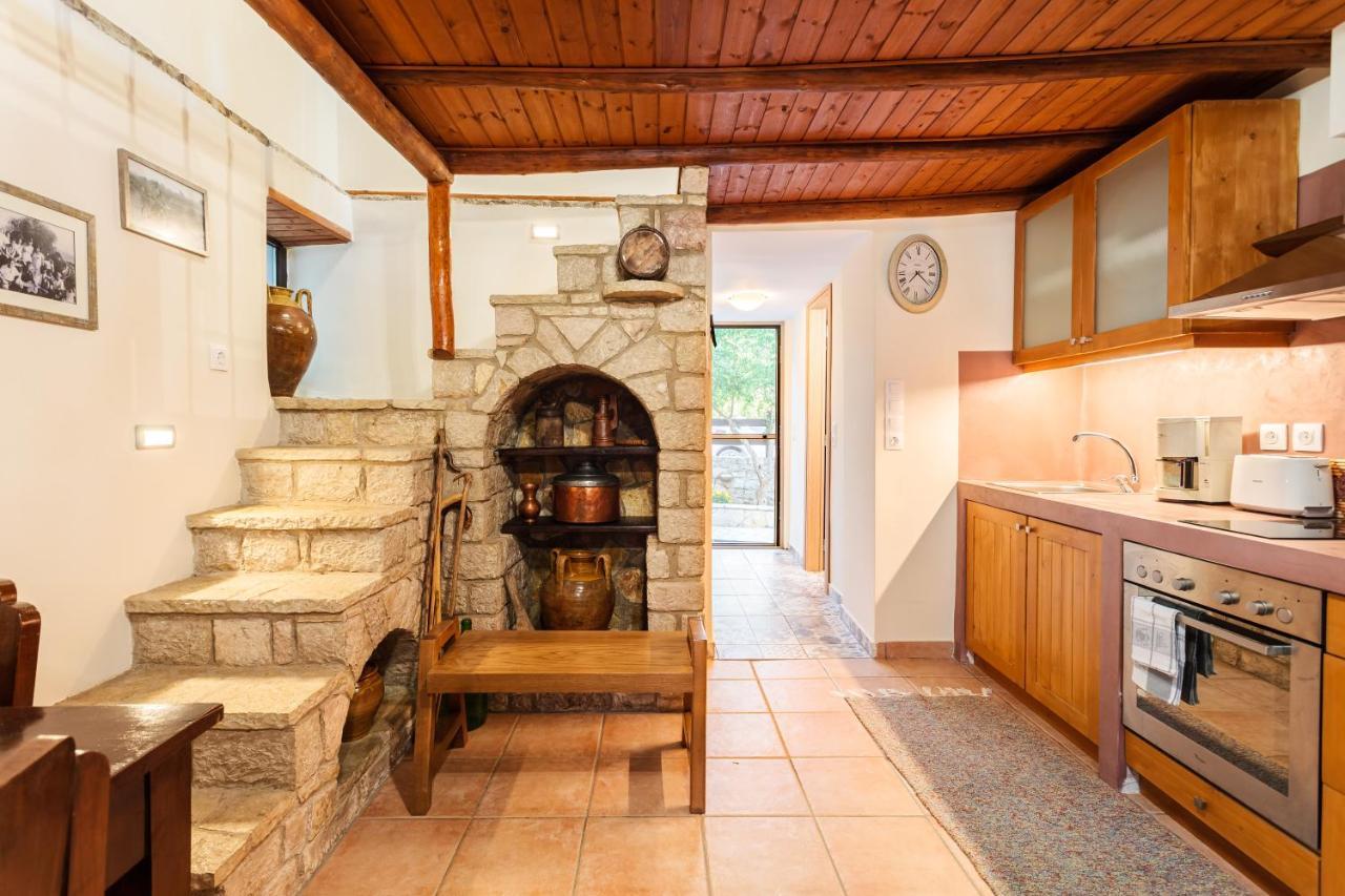 Petalidi Olive Garden Stone House Near The Beach Exterior photo